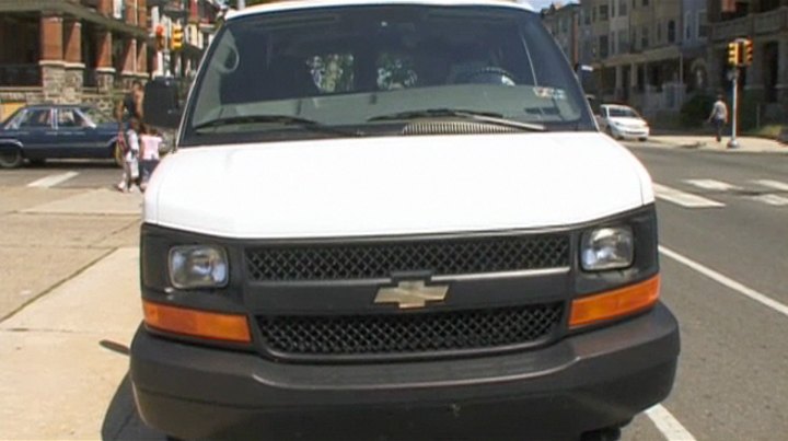 2003 Chevrolet Express [GMT610]
