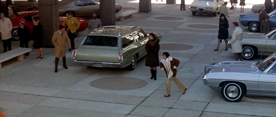 1969 Pontiac Bonneville Station Wagon