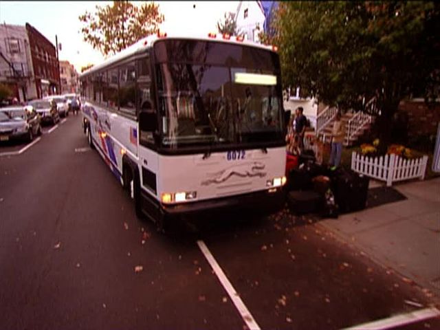 1999 MCI 102 DL3