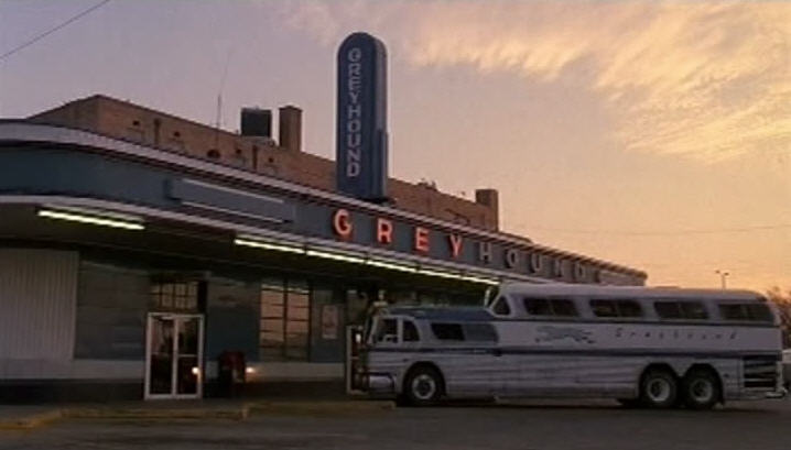 GMC PD 4501 Greyhound Scenicruiser