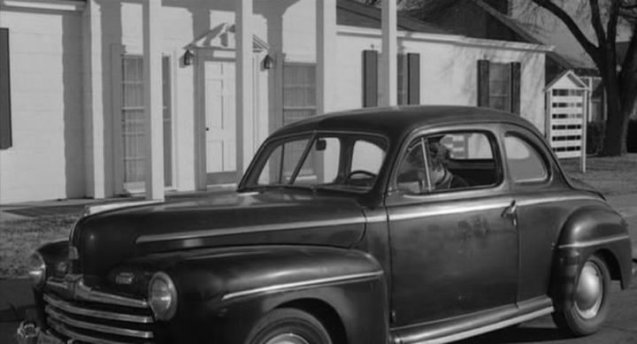 1947 Ford Super De Luxe Sedan Coupe [72B]