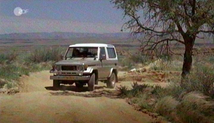 1985 Toyota Land Cruiser FRP-Top [J73]