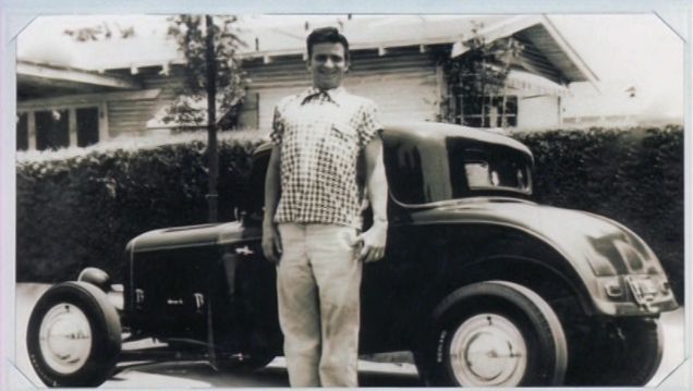 1932 Ford Model B 3-Window Coupe