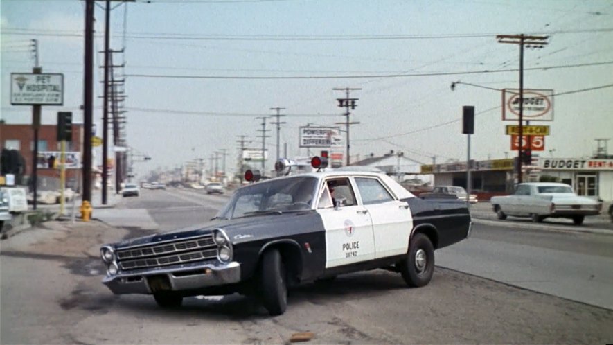 1967 Ford Custom Four-Door Sedan [54E]