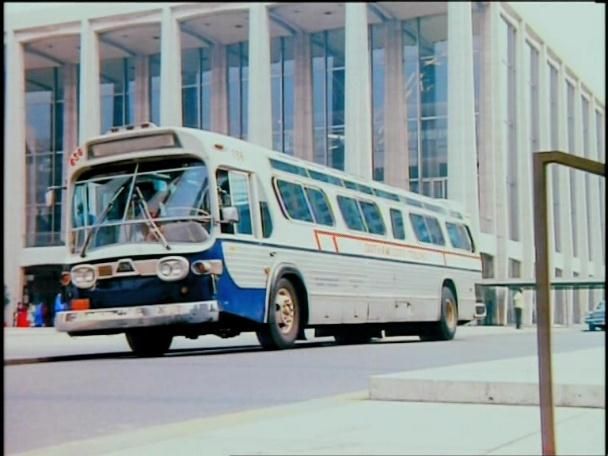 1964 GMC SDM 5302 'Skyview'