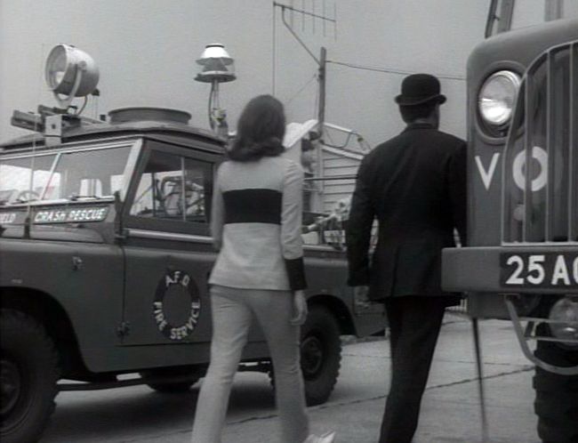 1958 Land-Rover 109'' Series II Crash Tender - Truck ¾ ton 4x4