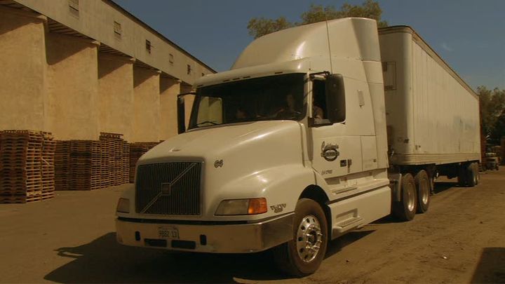 2002 Volvo VN-Series