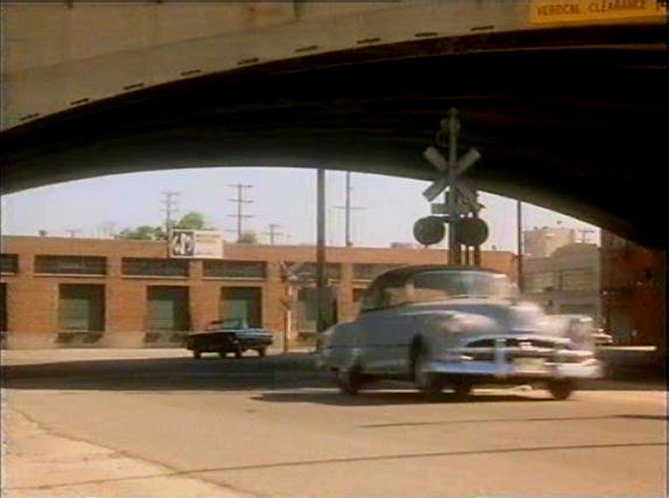 1949 Pontiac Chieftain De Luxe Two-Door Sedan [2511D]