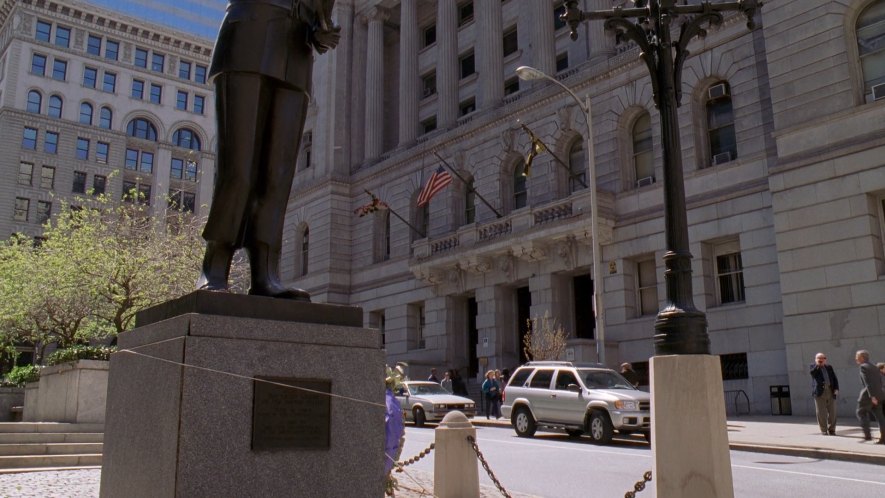 2002 Nissan Pathfinder SE [R50]