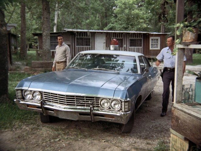 1967 Chevrolet Caprice Custom Sedan [16639]