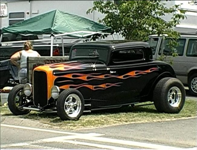 1932 Ford V8 3-Window Coupe Hot Rod [18]