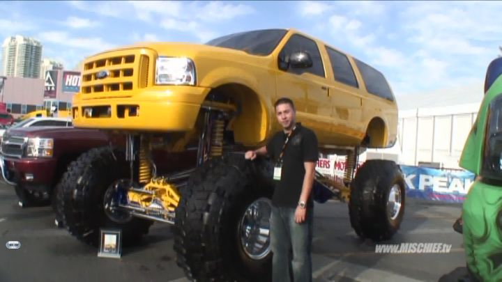 2002 Ford Excursion XLT [UW137]