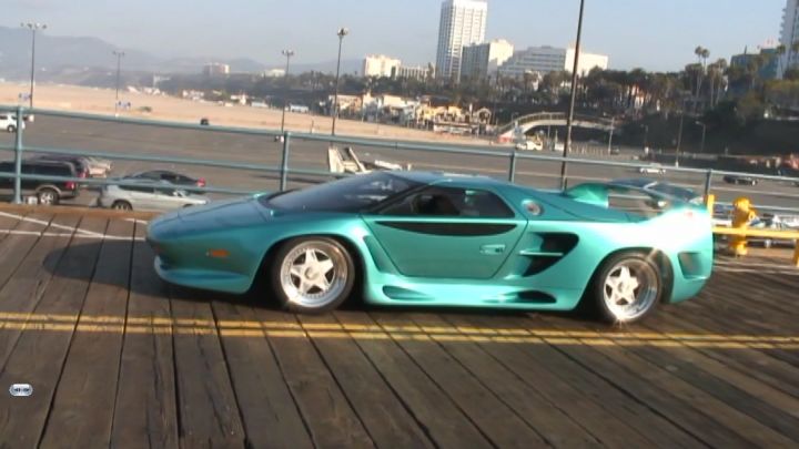 1993 Vector WX-3