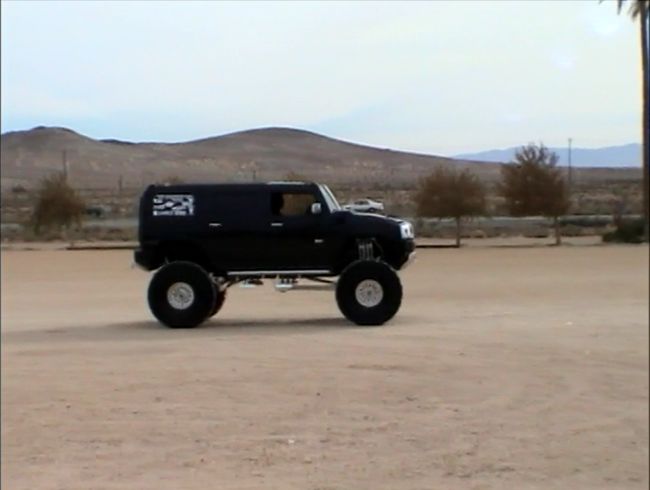 2003 Hummer H2 [GMT820]
