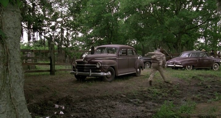 1946 Plymouth De Luxe Four-Door Sedan [P-15]