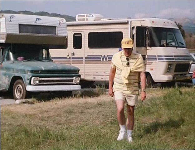 1985 Winnebago Chieftain 26