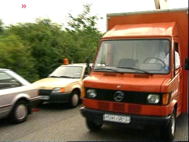 Mercedes-Benz [T1]