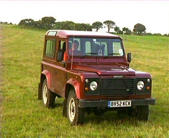 2002 Land-Rover Defender 90