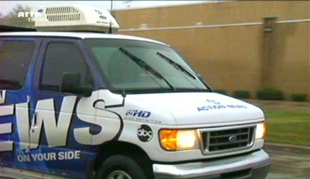 2003 Ford E-350 Super Duty XLT