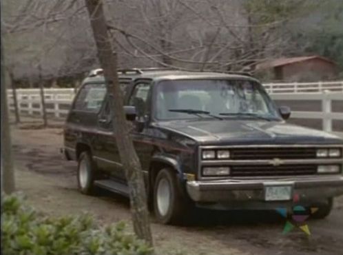 1989 Chevrolet Suburban Silverado [R-2500]