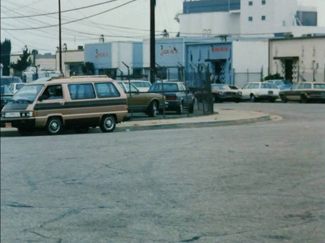 1984 Toyota Van [R20]