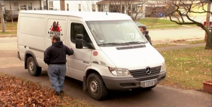 2006 Dodge Sprinter 2500 rebadged as Mercedes-Benz [VA]