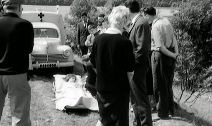 1951 Peugeot 203 Ambulance 'Paquet de tabac' [C8 SC3P]