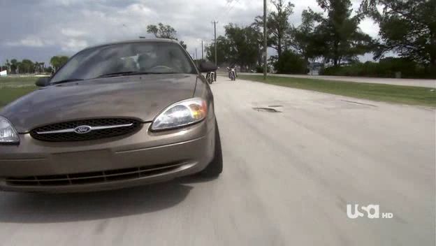 2002 Ford Taurus [D186]