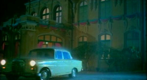 1966 Mercedes-Benz 200 [W110]