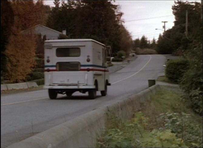 AM General FJ-8 Postal Van