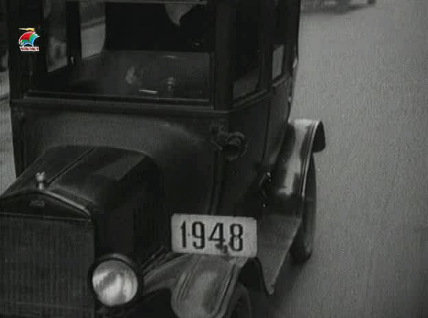 1919 Ford Model T Centerdoor Sedan