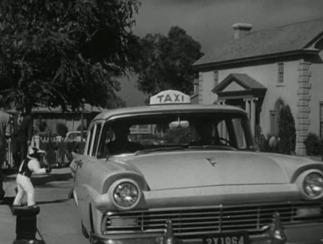 1957 Ford Custom Fordor Sedan [73A]