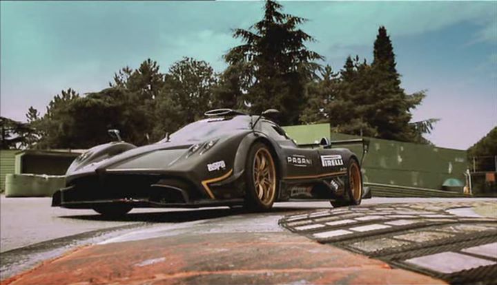 2010 Pagani Zonda R