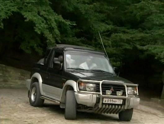 1991 Mitsubishi Pajero V6 Canvas Top [V20C]