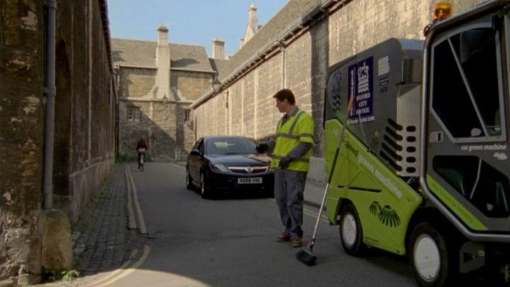 Applied 636 Green Machine Sweeper