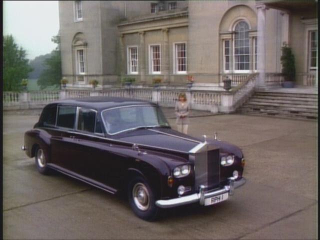 1968 Rolls-Royce Phantom VI Limousine by H.J.Mulliner, Park Ward