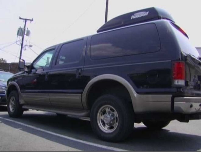 2001 Ford Excursion Limited [UW137]