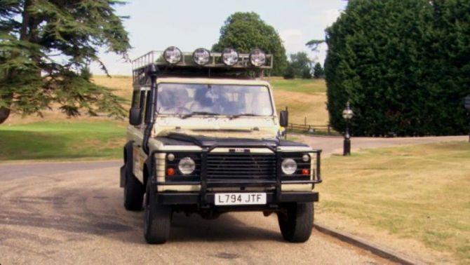 Land-Rover Defender 110 Station Wagon