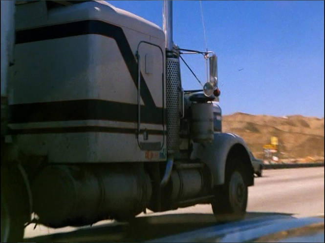 Kenworth W-900