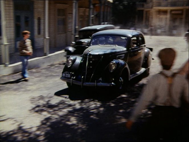 1937 Lincoln Zephyr