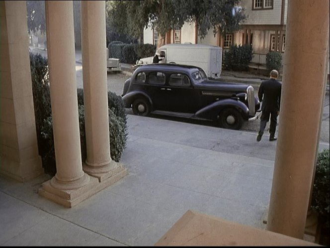 1936 Buick Special Four-Door Trunk Sedan [41]