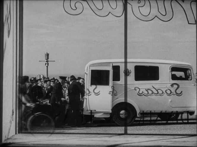1936 Morris-Commercial C11 Ambulance