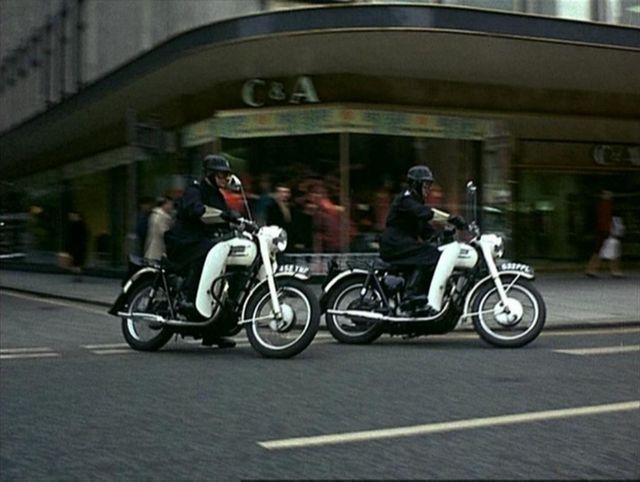 1960 Triumph Thunderbird Saint [6T]