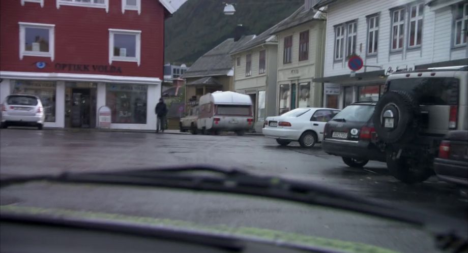 2005 Hummer H2 [GMT820]