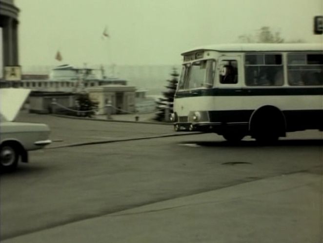 1968 LiAZ 677