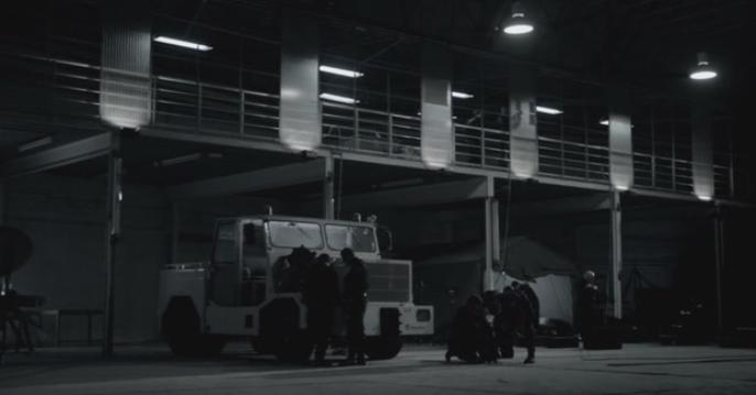 Hough T-300 Aircraft Pushback Tractor