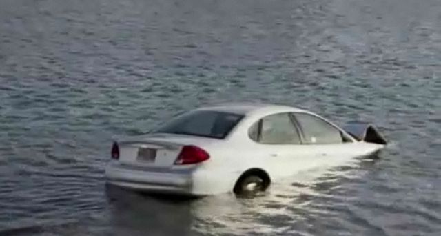 2002 Ford Taurus [D186]