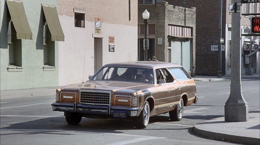 1976 Ford LTD Country Squire