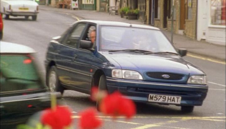 1994 Ford Escort 1.6i 16V Sapphire MkV [CE14]