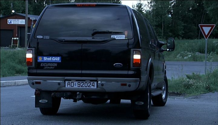 2002 Ford Excursion Limited 4x4 [UW137]